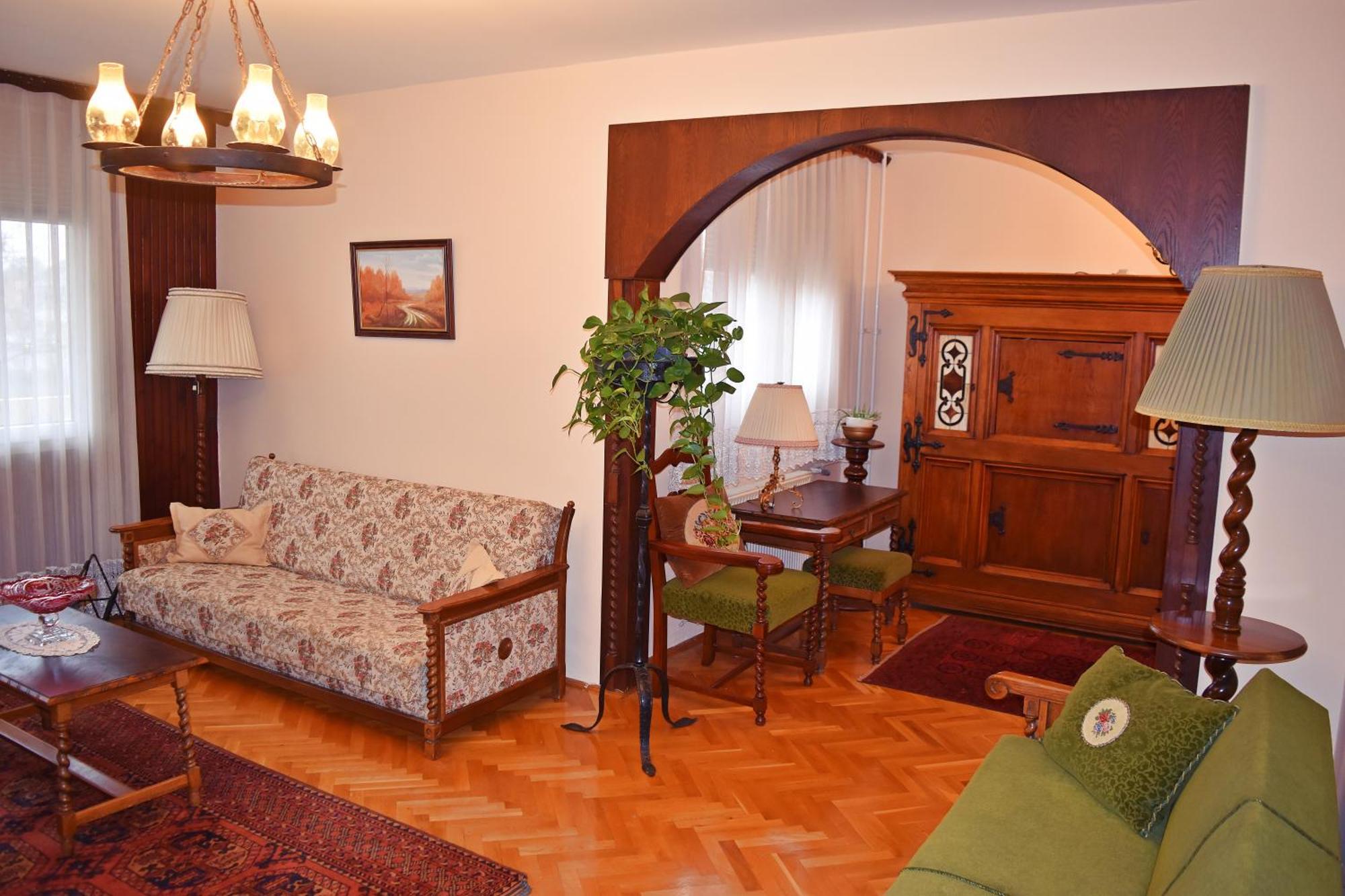Belvarosi Classic Apartman 85 Square Meters 솜버트헤이 외부 사진